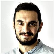 Metto a disposizione le mie competenze pluriennali per valutare lavori di brand identity, impaginazione, packaging, e simili.